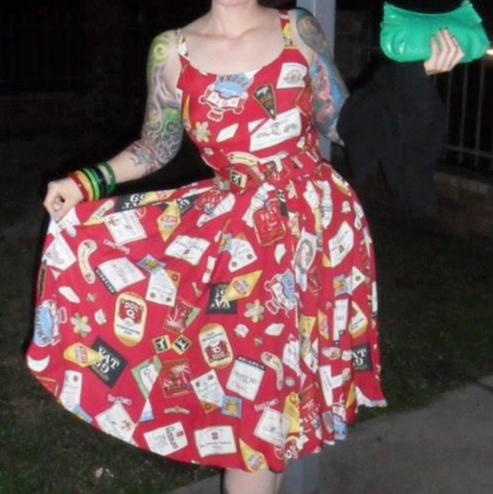 Trashy Diva Liquor Labels Dress 16 Retro Vintage